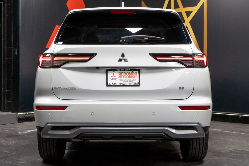 2026 Mitsubishi Outlander SE