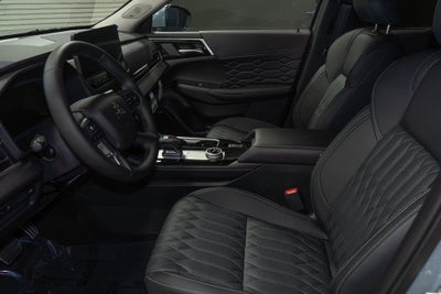 2026 Mitsubishi Outlander SEL