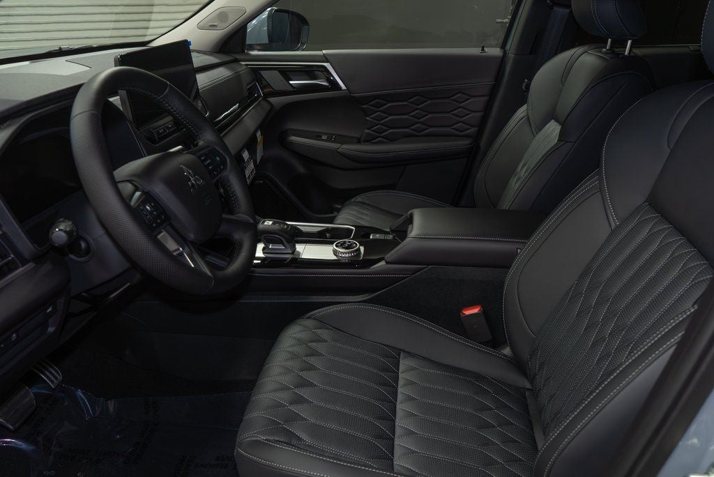 2026 Mitsubishi Outlander SEL