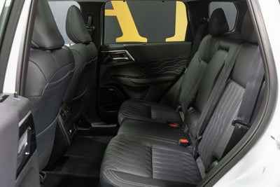 2026 Mitsubishi Outlander SEL