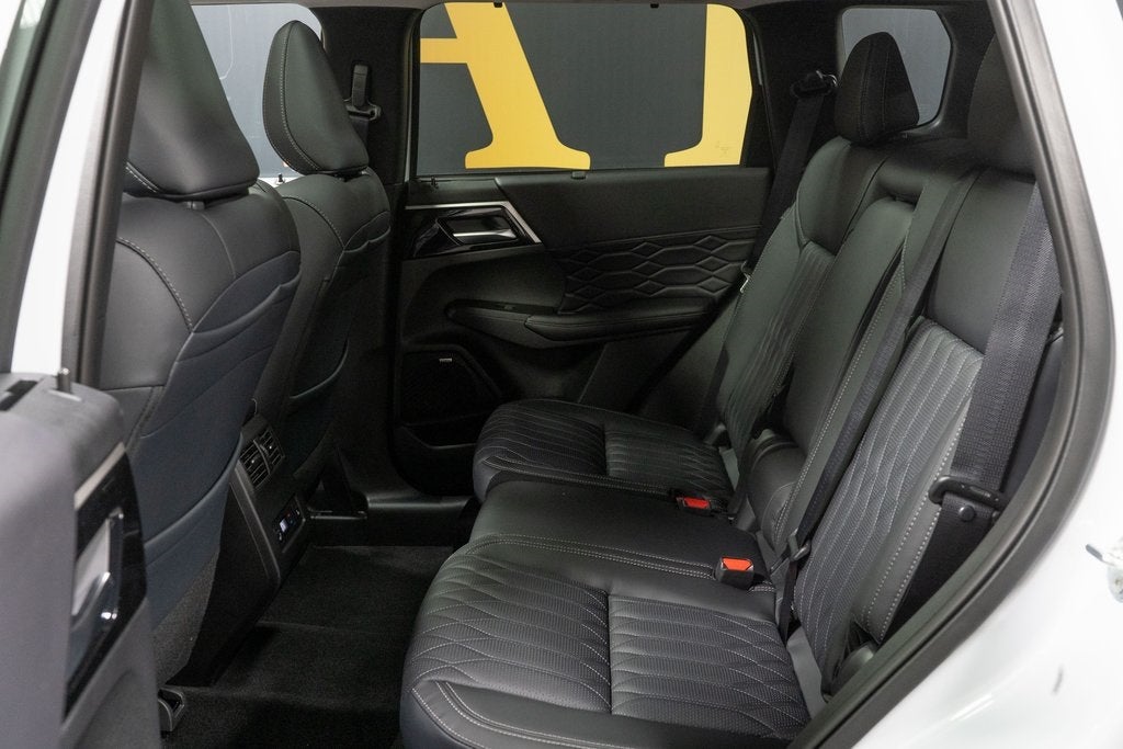 2026 Mitsubishi Outlander SEL