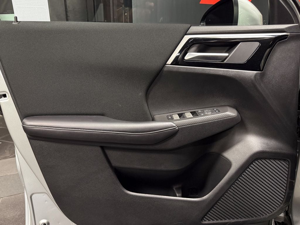 2025 Mitsubishi Outlander PHEV ES