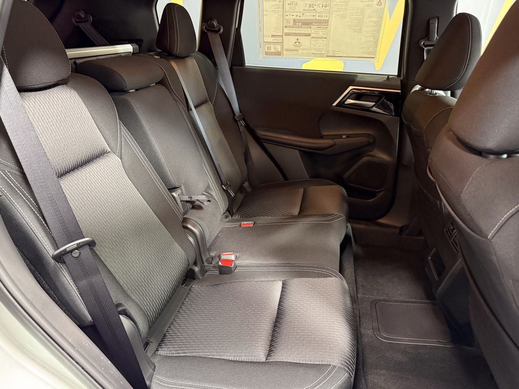 2025 Mitsubishi Outlander PHEV ES