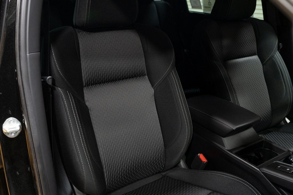 2025 Mitsubishi Outlander PHEV ES