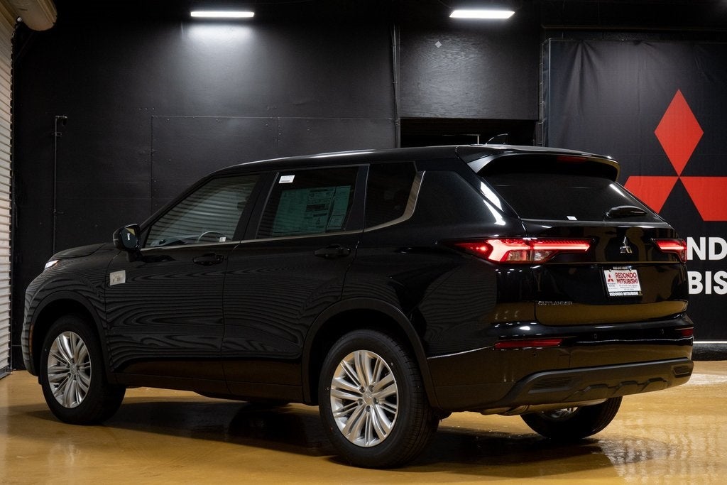 2025 Mitsubishi Outlander PHEV ES