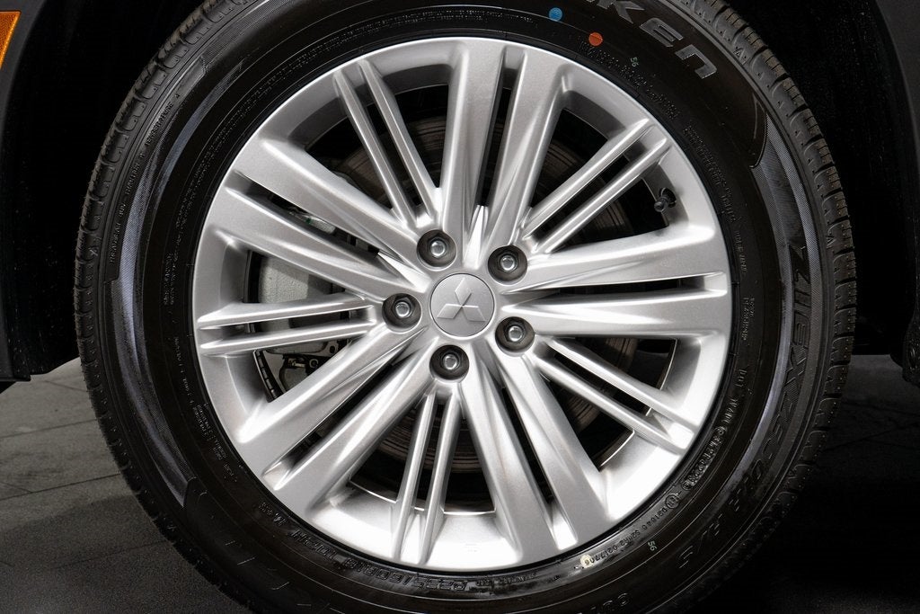 2025 Mitsubishi Outlander PHEV ES