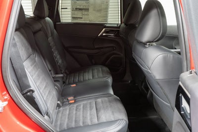 2025 Mitsubishi Outlander PHEV SE