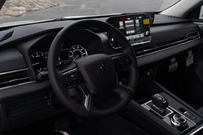 2025 Mitsubishi Outlander PHEV SE