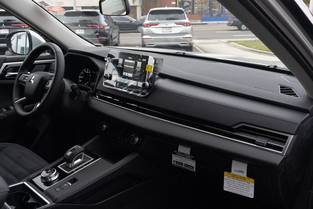 2025 Mitsubishi Outlander PHEV SE