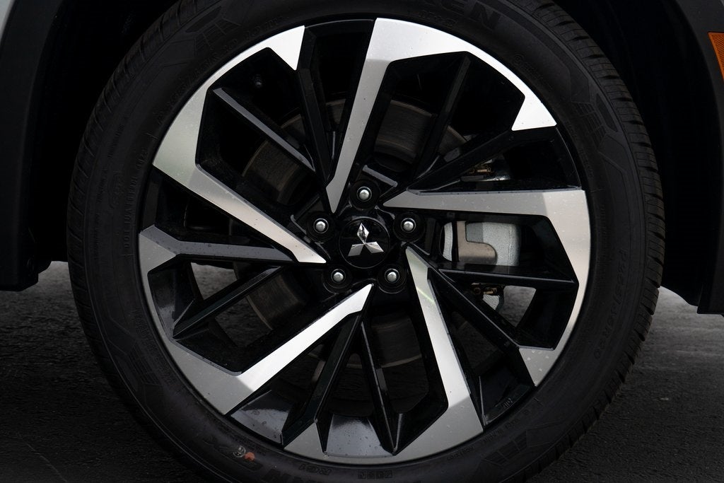 2025 Mitsubishi Outlander PHEV SE