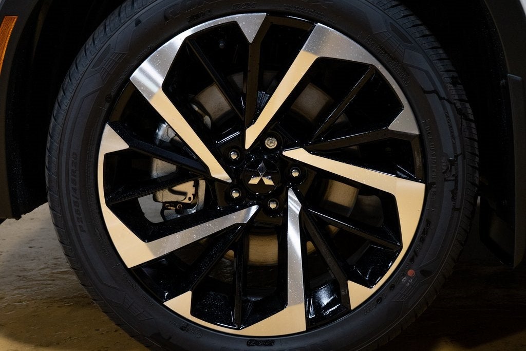 2025 Mitsubishi Outlander PHEV SE