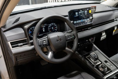 2025 Mitsubishi Outlander PHEV SE