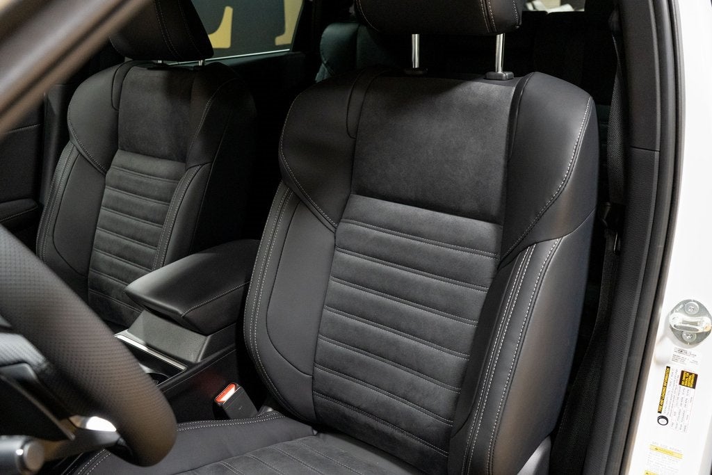 2025 Mitsubishi Outlander PHEV SE