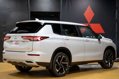 2025 Mitsubishi Outlander PHEV SE