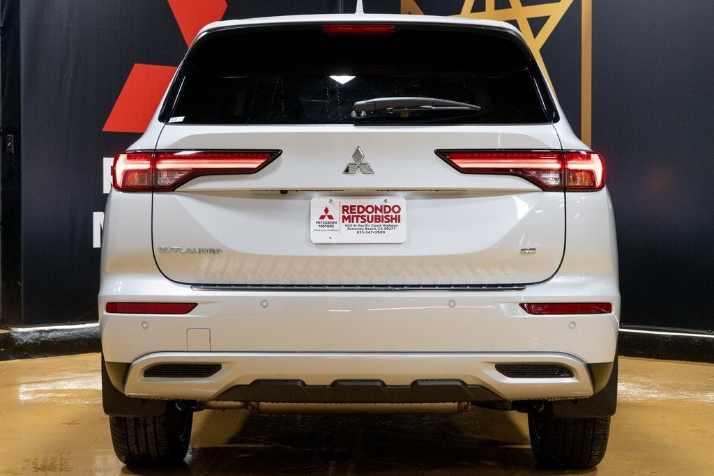 2025 Mitsubishi Outlander PHEV SE