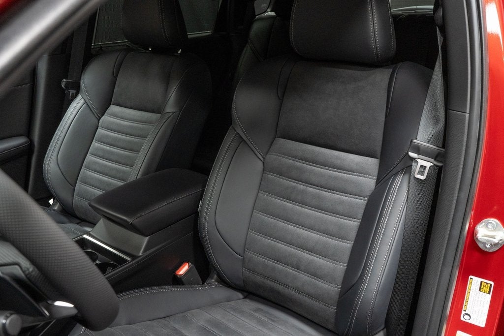 2025 Mitsubishi Outlander PHEV SE