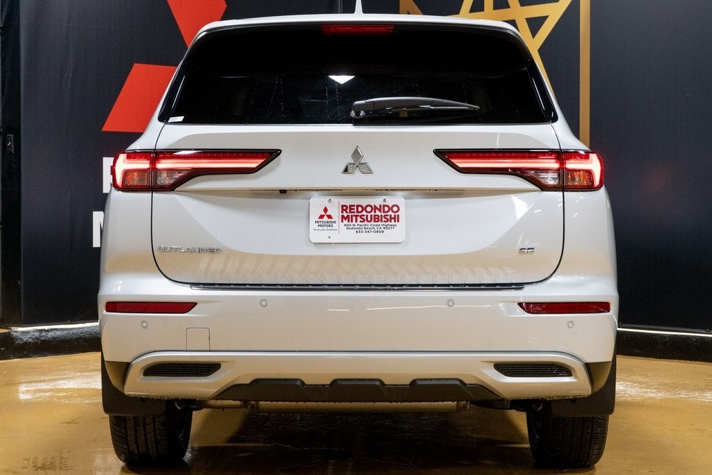 2025 Mitsubishi Outlander PHEV SE
