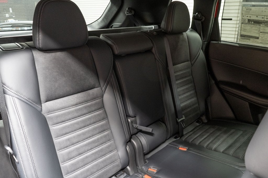 2025 Mitsubishi Outlander PHEV SE