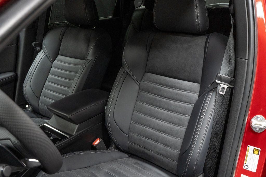 2025 Mitsubishi Outlander PHEV SE