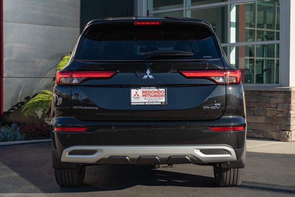 2025 Mitsubishi Outlander PHEV Base