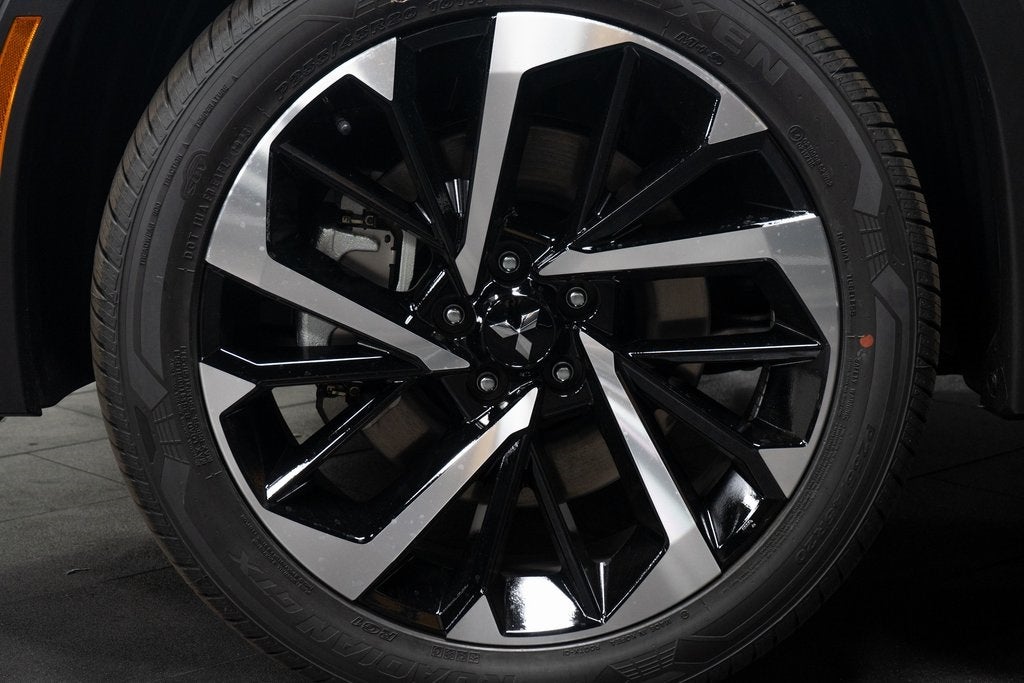 2025 Mitsubishi Outlander PHEV SEL