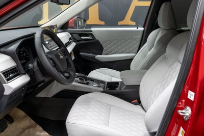 2025 Mitsubishi Outlander PHEV SEL