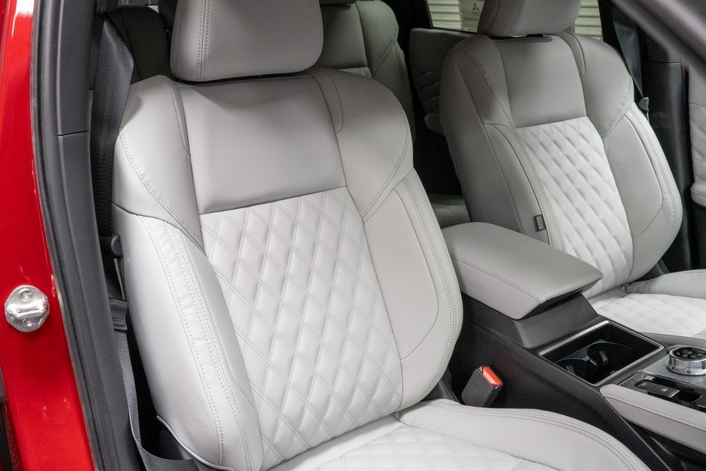 2025 Mitsubishi Outlander PHEV SEL