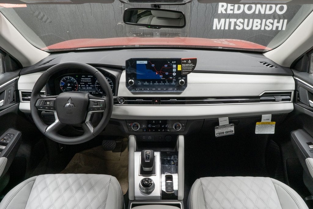 2025 Mitsubishi Outlander PHEV SEL