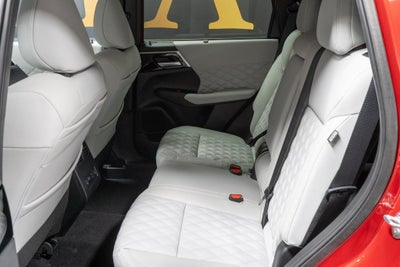 2025 Mitsubishi Outlander PHEV SEL