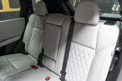 2025 Mitsubishi Outlander PHEV SEL