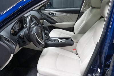 2023 INFINITI Q50 LUXE