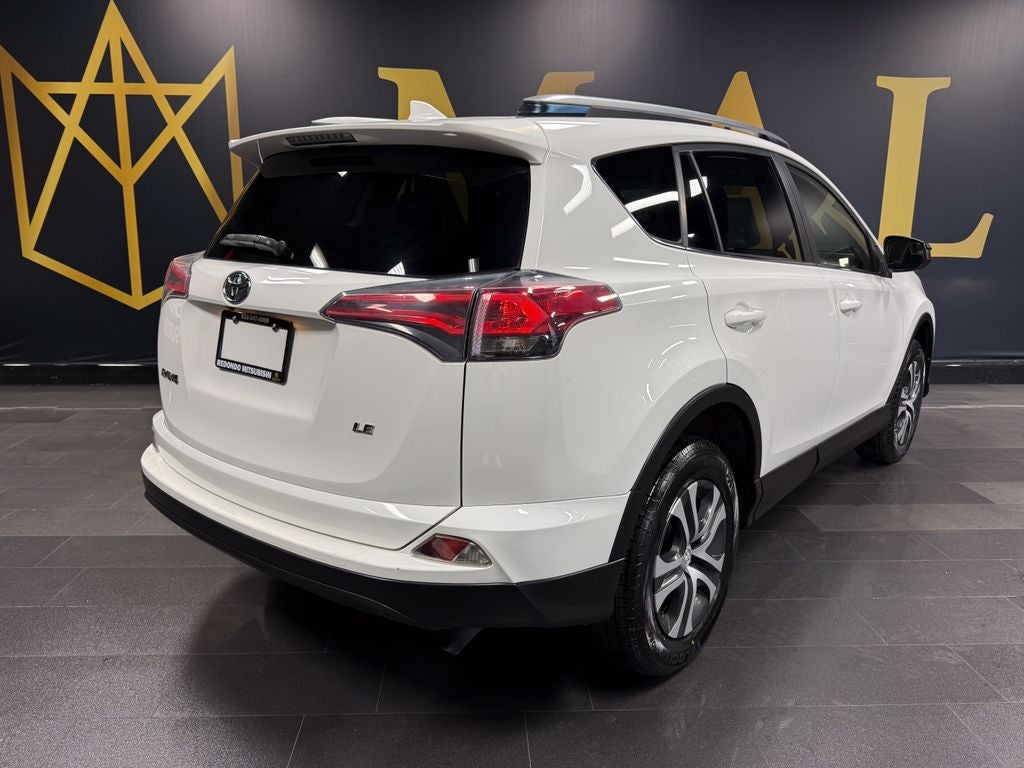 2018 Toyota RAV4 LE