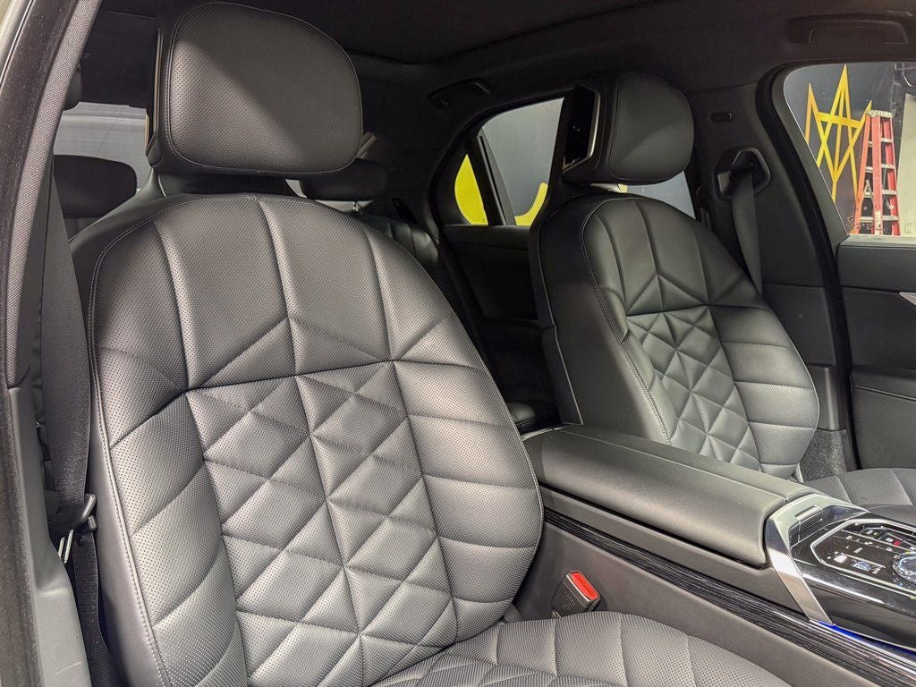 2024 BMW 7 Series 740i