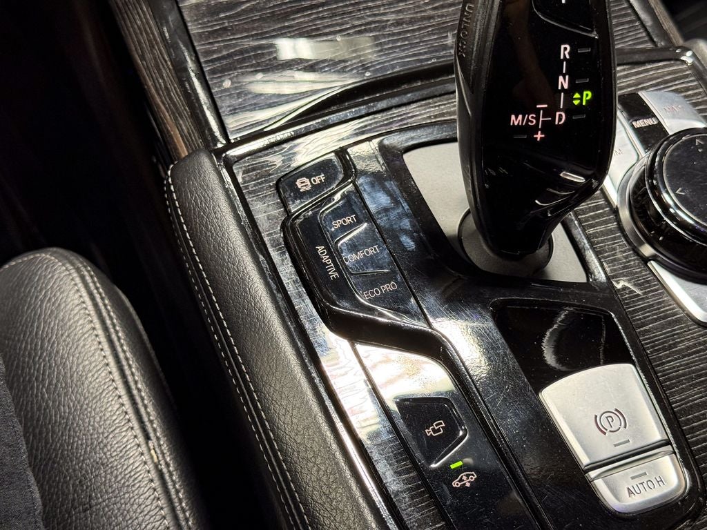 2018 BMW 7 Series 740i