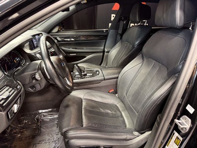 2018 BMW 7 Series 740i
