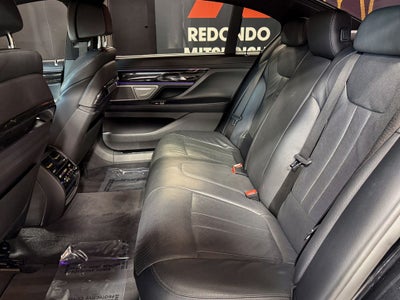 2018 BMW 7 Series 740i