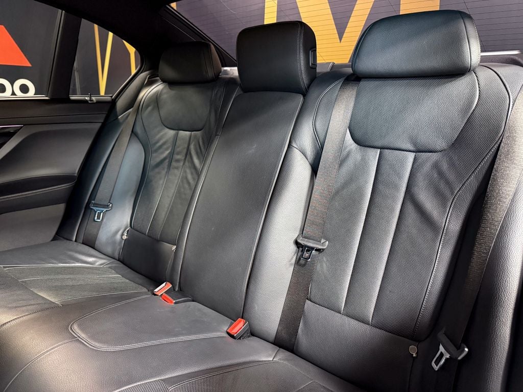 2018 BMW 7 Series 740i