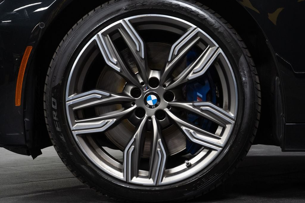 2020 BMW 7 Series M760i