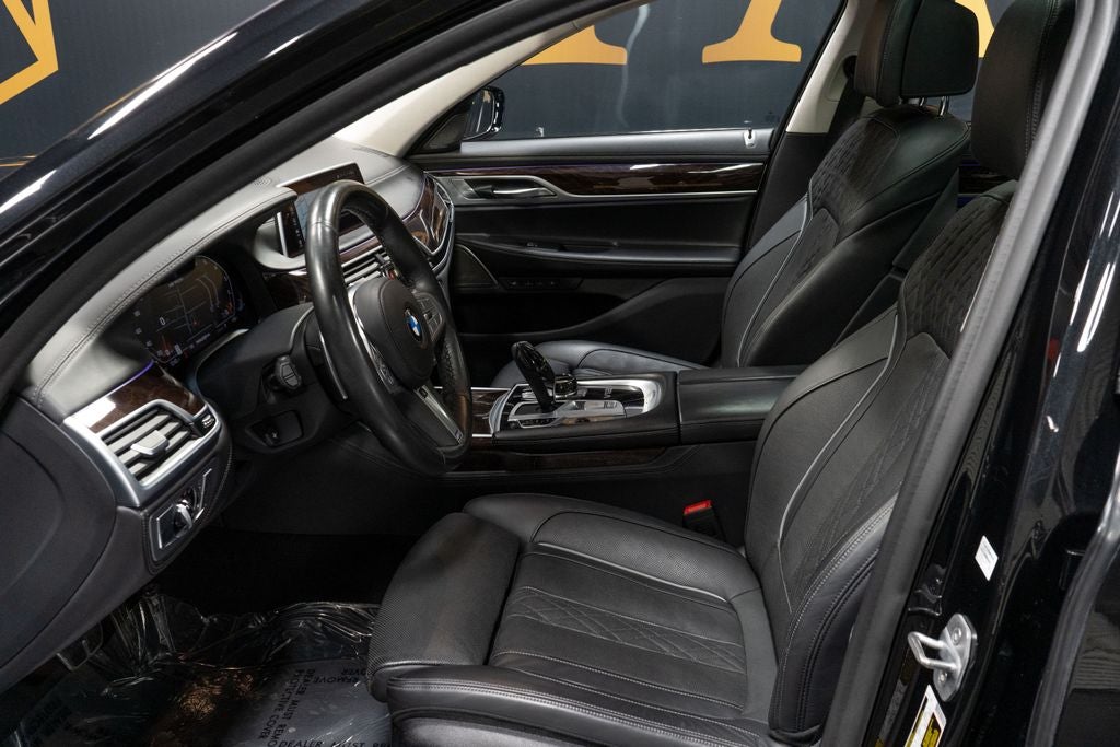 2020 BMW 7 Series M760i