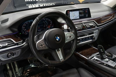 2020 BMW 7 Series M760i
