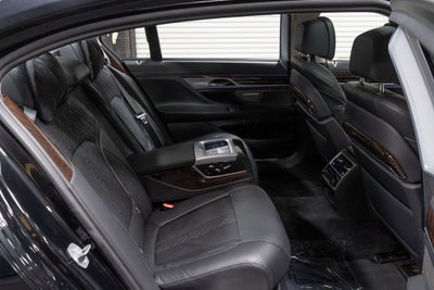 2020 BMW 7 Series M760i