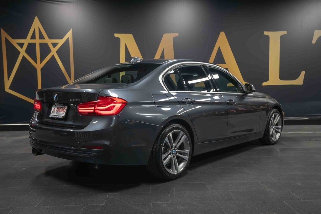 2017 BMW 3 Series 330i xDrive