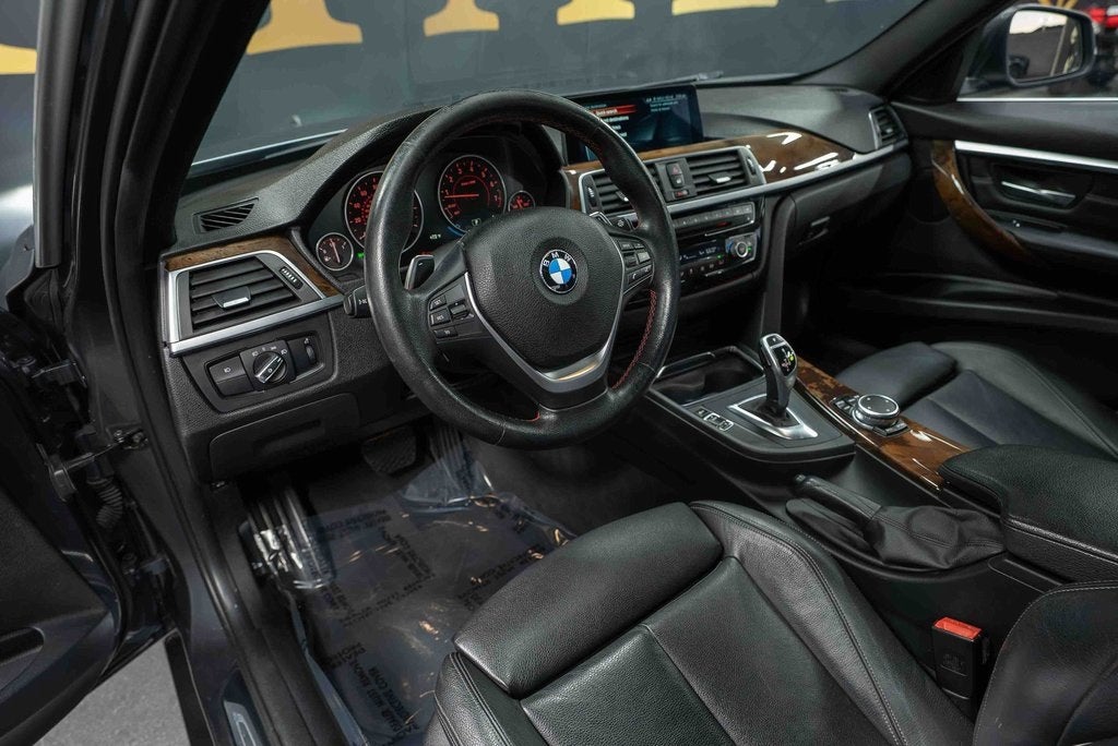 2017 BMW 3 Series 330i xDrive