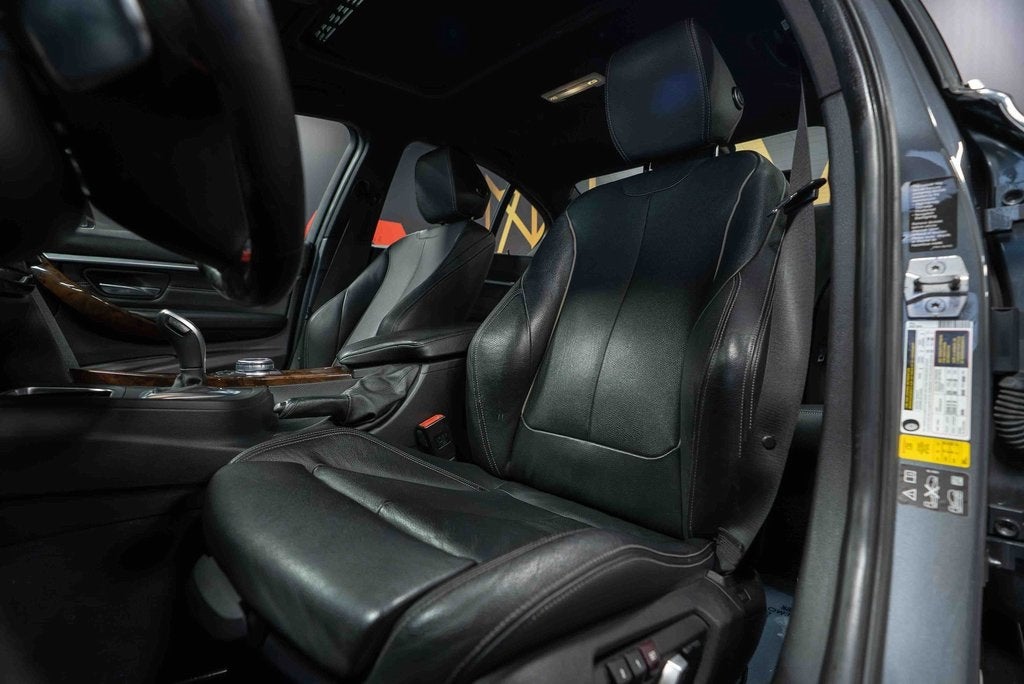 2017 BMW 3 Series 330i xDrive