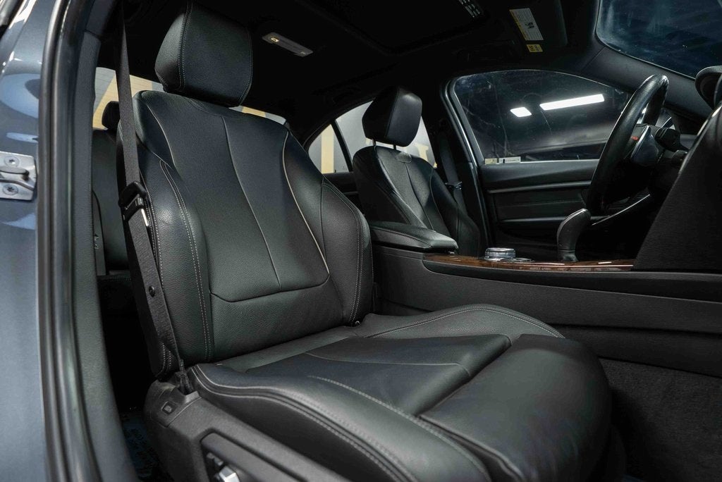 2017 BMW 3 Series 330i xDrive