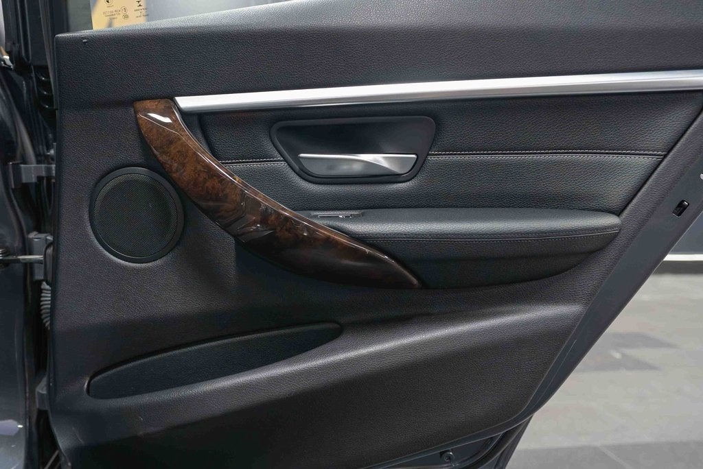 2017 BMW 3 Series 330i xDrive