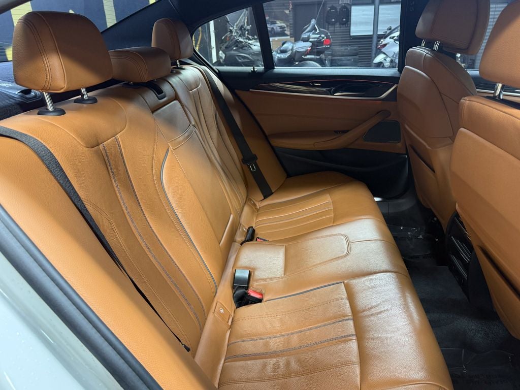 2018 BMW 5 Series 540i