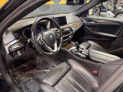 2019 BMW 5 Series 540i