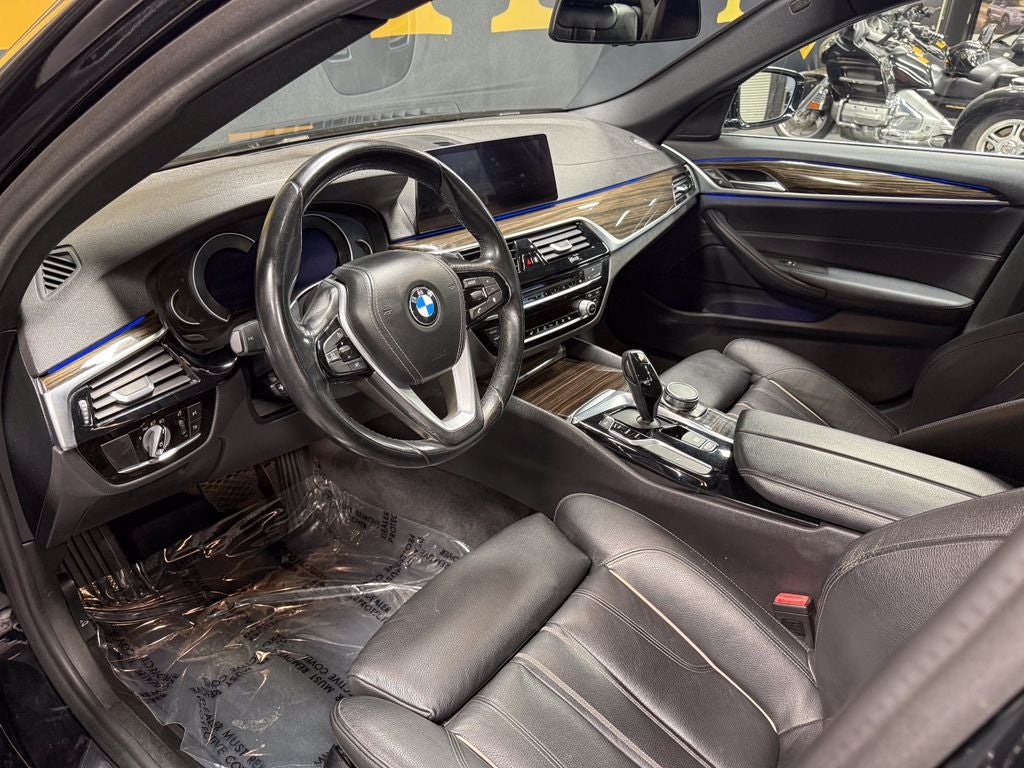 2019 BMW 5 Series 540i