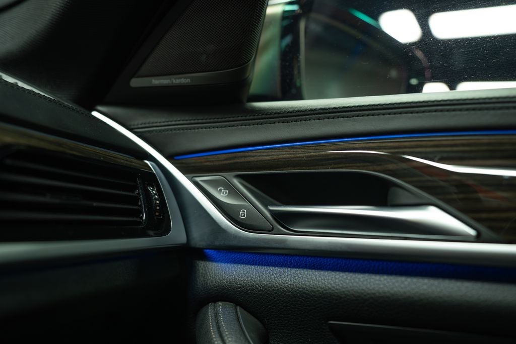 2020 BMW 5 Series M550i xDrive